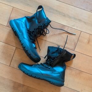 Nike Kids Shiny Black High-Top Boots